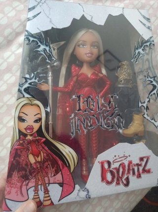 Muñeca Bratz Lola Índigo