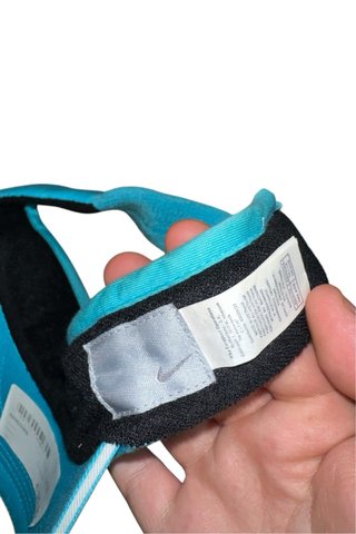 Visiera Nike Celeste cappello vintage y2k 00’s