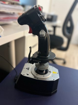 Joystick y Base Thrustmaster AVA Simulacion Vuelo