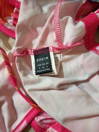 Conjunto pareo asimétrico y top tirantas