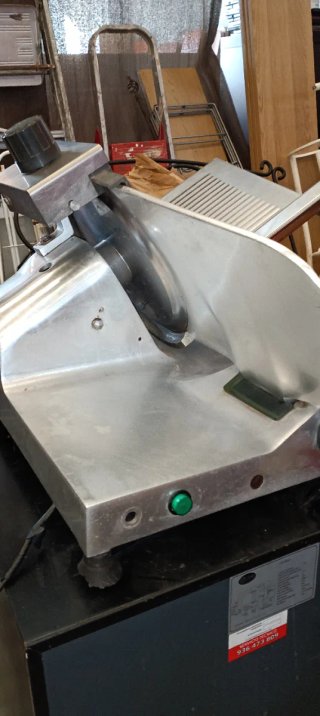 Máquina Cortafiambres Profesional
