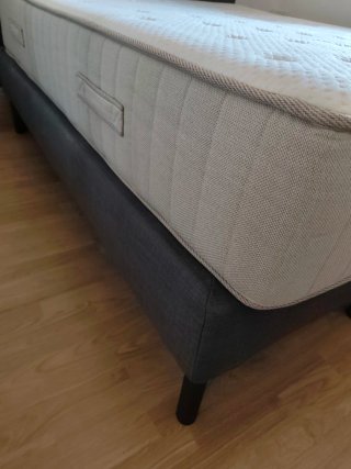 Urge  Base tapizada y cabezal cama 160x200 Ikea