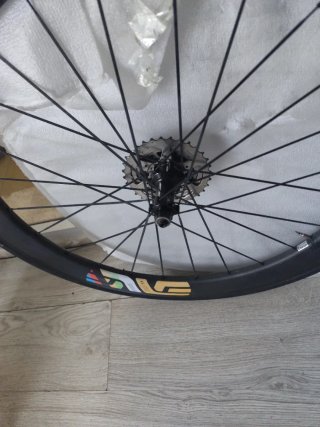 Ruedas carbono perfil 60 GSC se vende como están