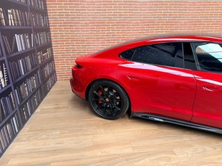 Porsche Taycan GTS