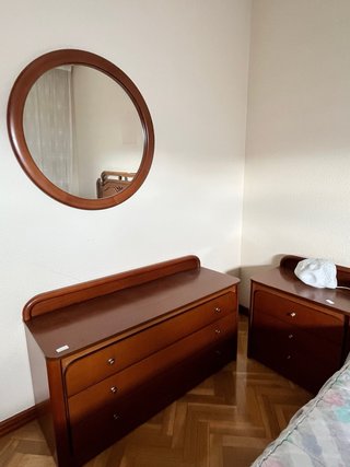 Habitación de madera maciza