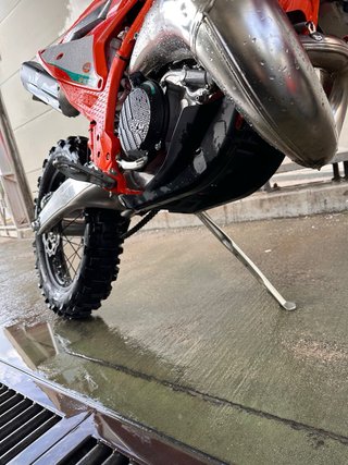 KTM 300 EXC 2025 Campeona del Mundo