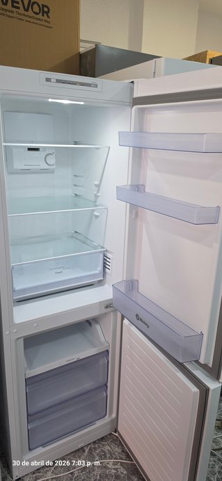 NUEVO TARA!!! NEVERA BALAY NO FROST