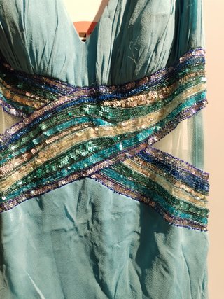 Vestido de fiesta azul turquesa