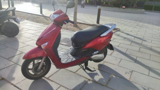 Honda Vision 110 Roja Scooter Automática