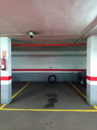 SE VENDE AMPLIA PLAZA GARAJE BAJADA DEPOSITO SOL