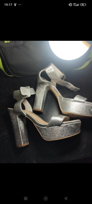 Scarpe donna tacco12 BP rivate numero 35 argento