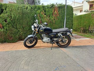 Mash 125 Negra