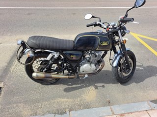 Mash 125 Negra