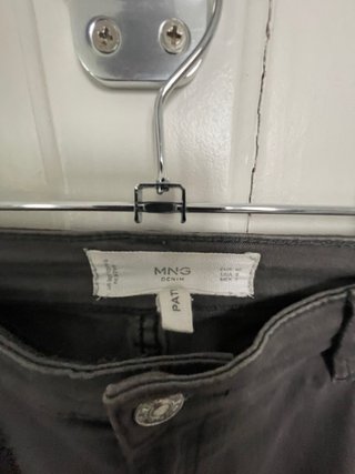 Pantalón vaquero gris Mango Talla 40