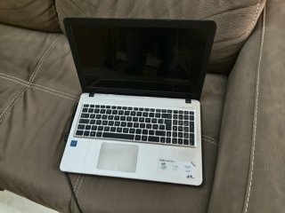 Portatile Asus x541 8gb RAM ssd 240gb 15.6"