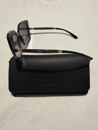 Occhiali da sole Dolce & Gabbana quasi mai usati