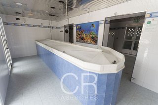 Local comercial en venta en Barrio de Zaidín en Granada