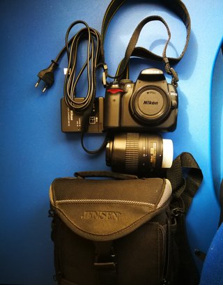 Cámara Nikon D5000 + Accesorios