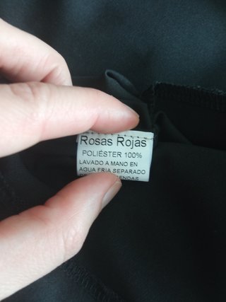 Short sastrero negro con cinturón de Rosas Rojas