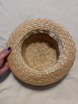 Sombrero de paja con cinta negra