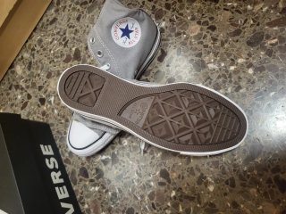 Converse grises