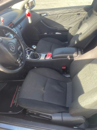 Mercedes-Benz Clase C 2005
