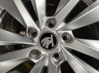Llanta SKODA y Neumático HANKOOK 205/60R16