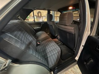 Mercedes-Benz 180 1991