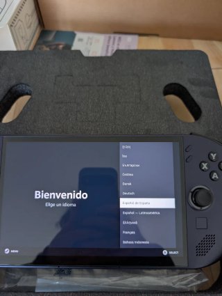 Lenovo Legion Go S Z1 Extreme SteamOS +garanzia