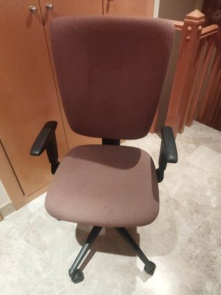 Silla de oficina ergonómica