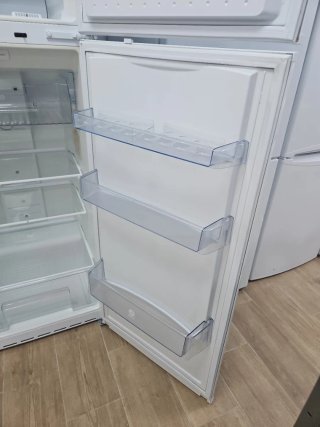 Nevera blanca de dos puertas