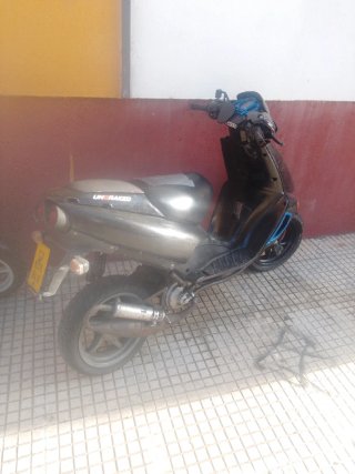 Aprilia SR Scooter Negro/Azul