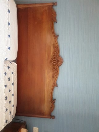 Cómoda y 2 Mesitas de Noche Madera y cabecero