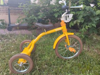 Triciclo amarillo para niños 2-5 años