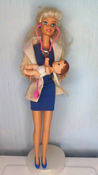 Barbie Doctora 1993 con Estetoscopio