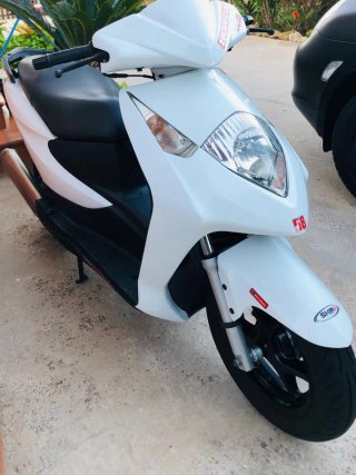 Honda Dylan 125 Blanca
