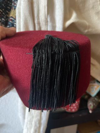 Fez auténtico color burdeos con borla negra
