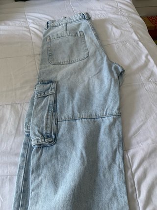 Pantalón vaquero Bershka T-38 azul claros cargo