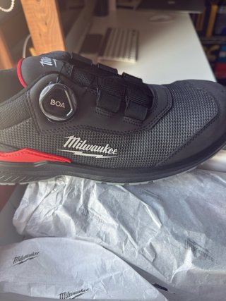 Zapatos Milwaukee Negro/Rojo