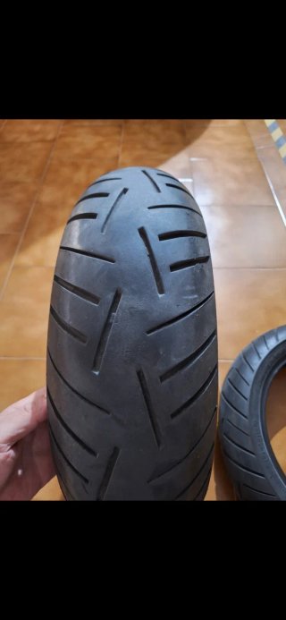 Neumáticos Continental 150/70 R13 y 120/70 R14