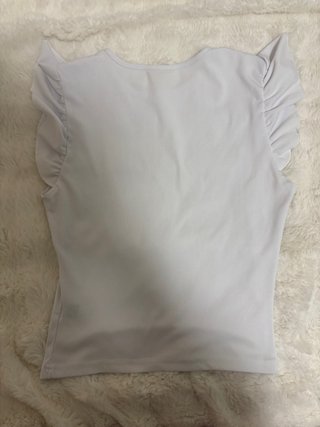 Top blanco manga corta volantes