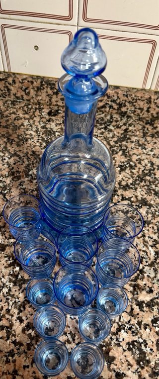 Juego Botella Licor Azul + 11 Vasos