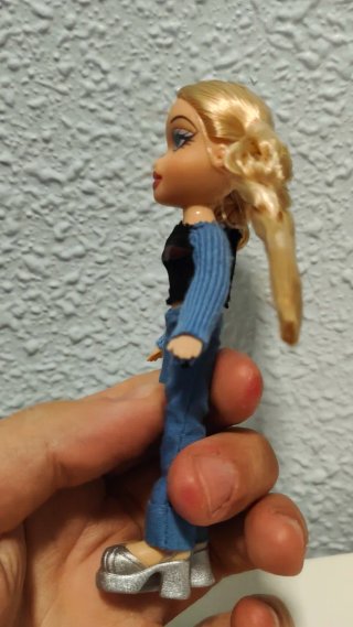 Muñeca Lil Bratz Cloe MGA Pequeña Original