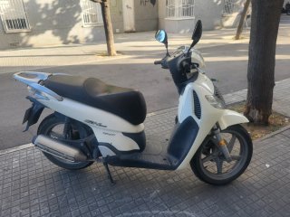 Honda SH 125i Scooter Automática