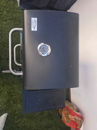 Barbacoa de carbón negra