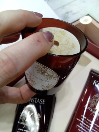 Cofanetto Kerastase Aura Botanica