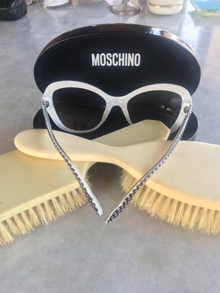 Gafas de sol Moschino lunares