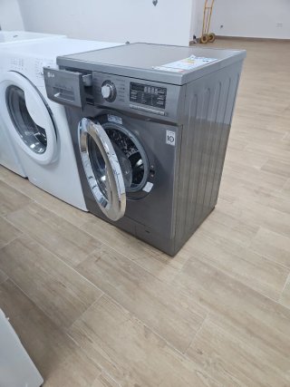 Lavadora LG Direct Drive 7kg Gris