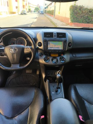 Toyota RAV4 2009