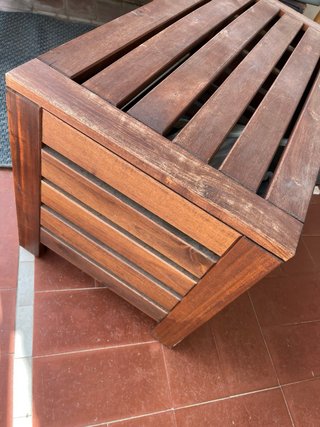 Baúl de madera exterior